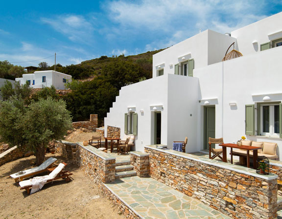 Espaces extérieurs des villas Thymari à Sifnos