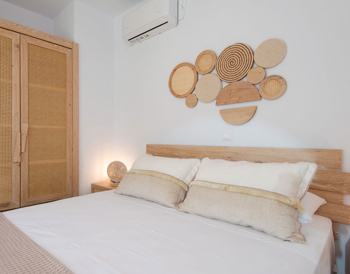 Appartement de deux pièces avec lit double